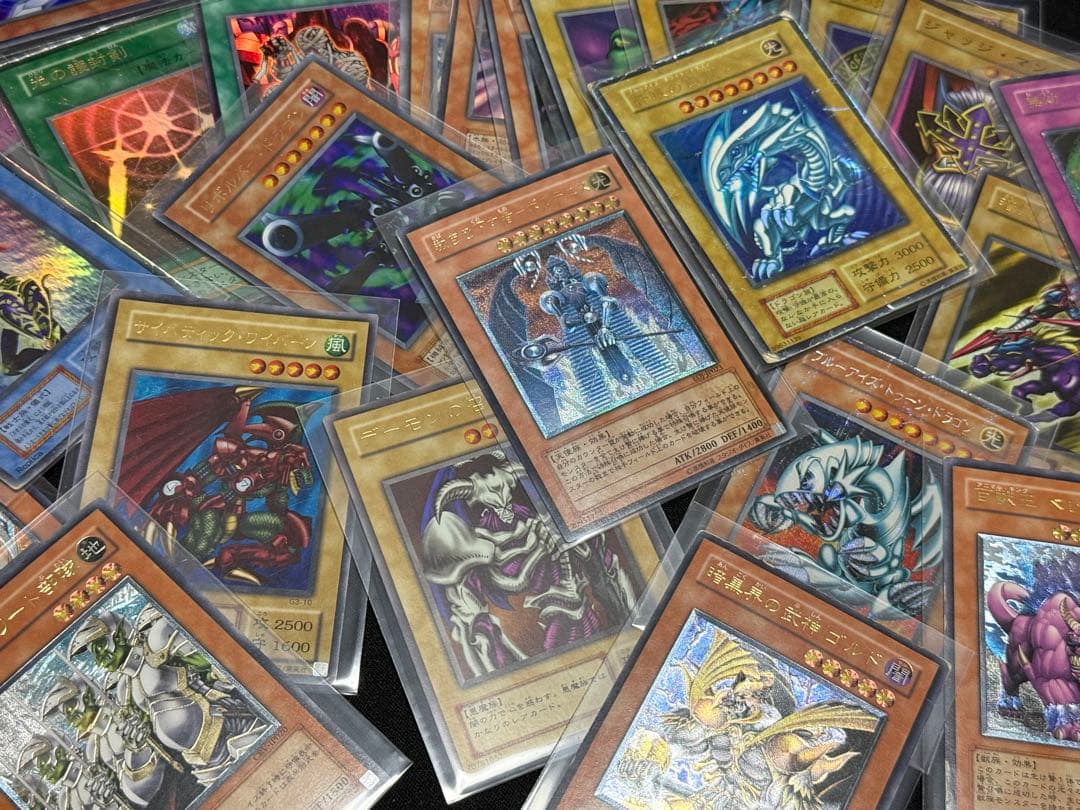 ジャンク】遊戯王 初期 2期 レリーフまとめ 青眼ブルーアイズ