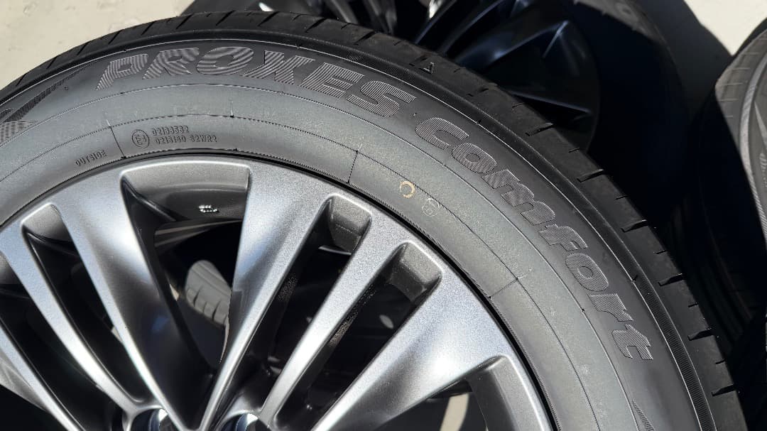 現行40系アルファード新車即外しZグレード18インチ純正ホイールタイヤ4