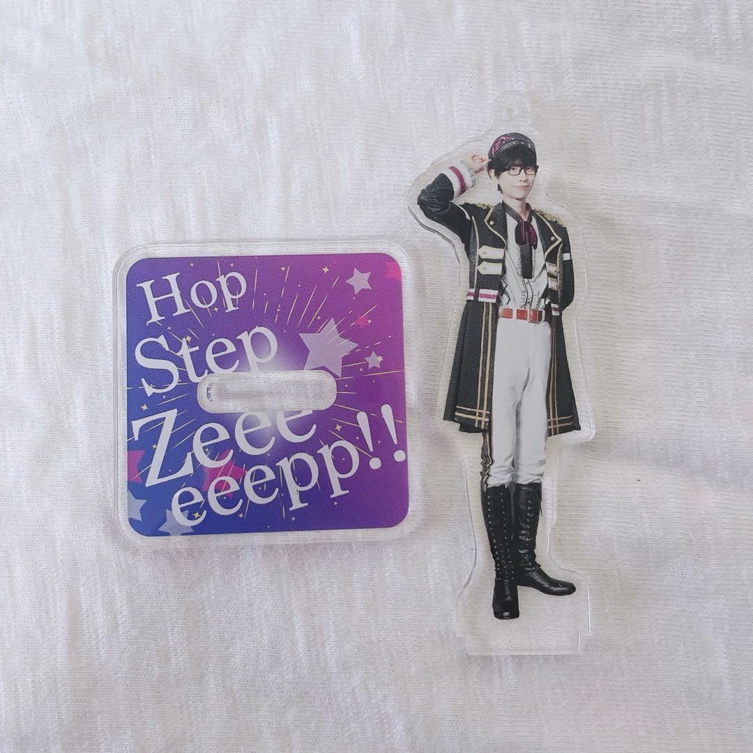 パンダドラゴン なるき アクリルスタンド - メルカリ