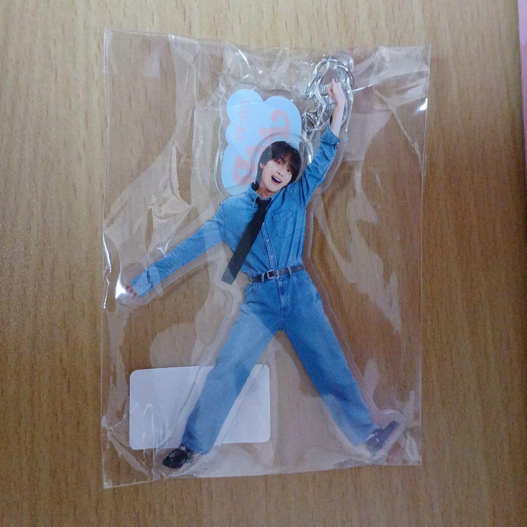 WILDBLUE 山下幸輝 アクリルキーホルダー - メルカリ