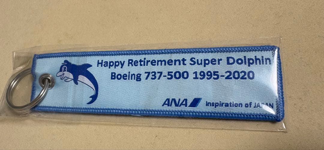 ANA ボーイング737-500 スーパードルフィン 引退記念タグ - メルカリ