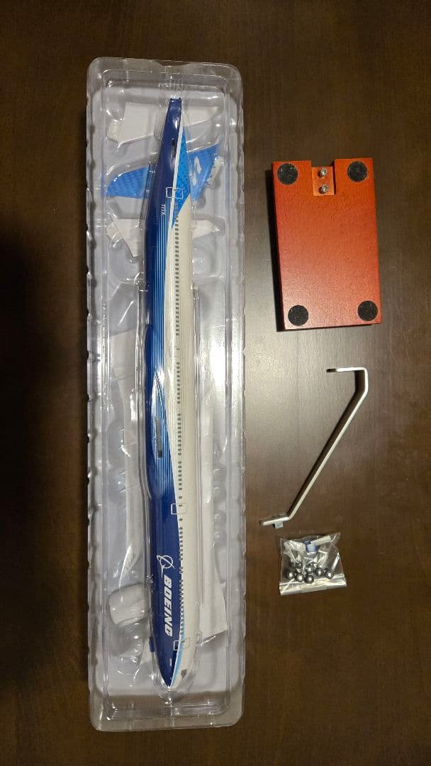 777X 777-9 1/200　ハウスカラー　ボーイング公式　模型