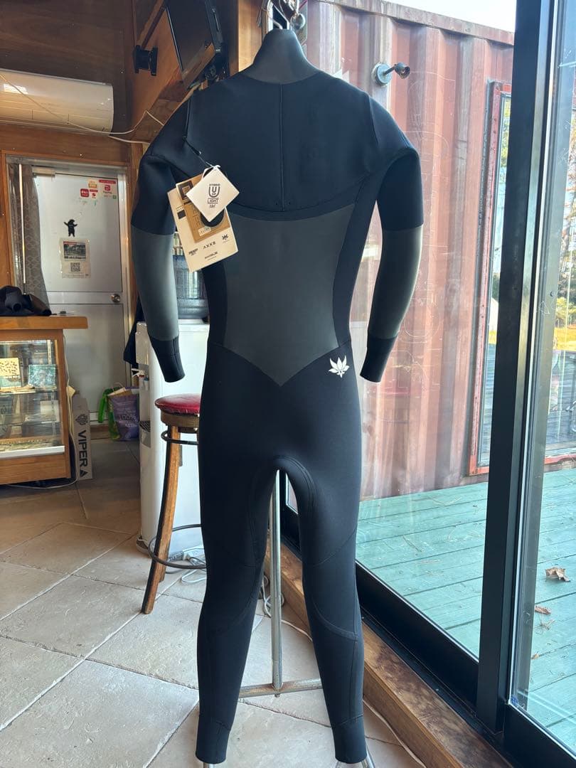 Axxeclassic 4/3mm 裏起毛セミドライ　レディースML