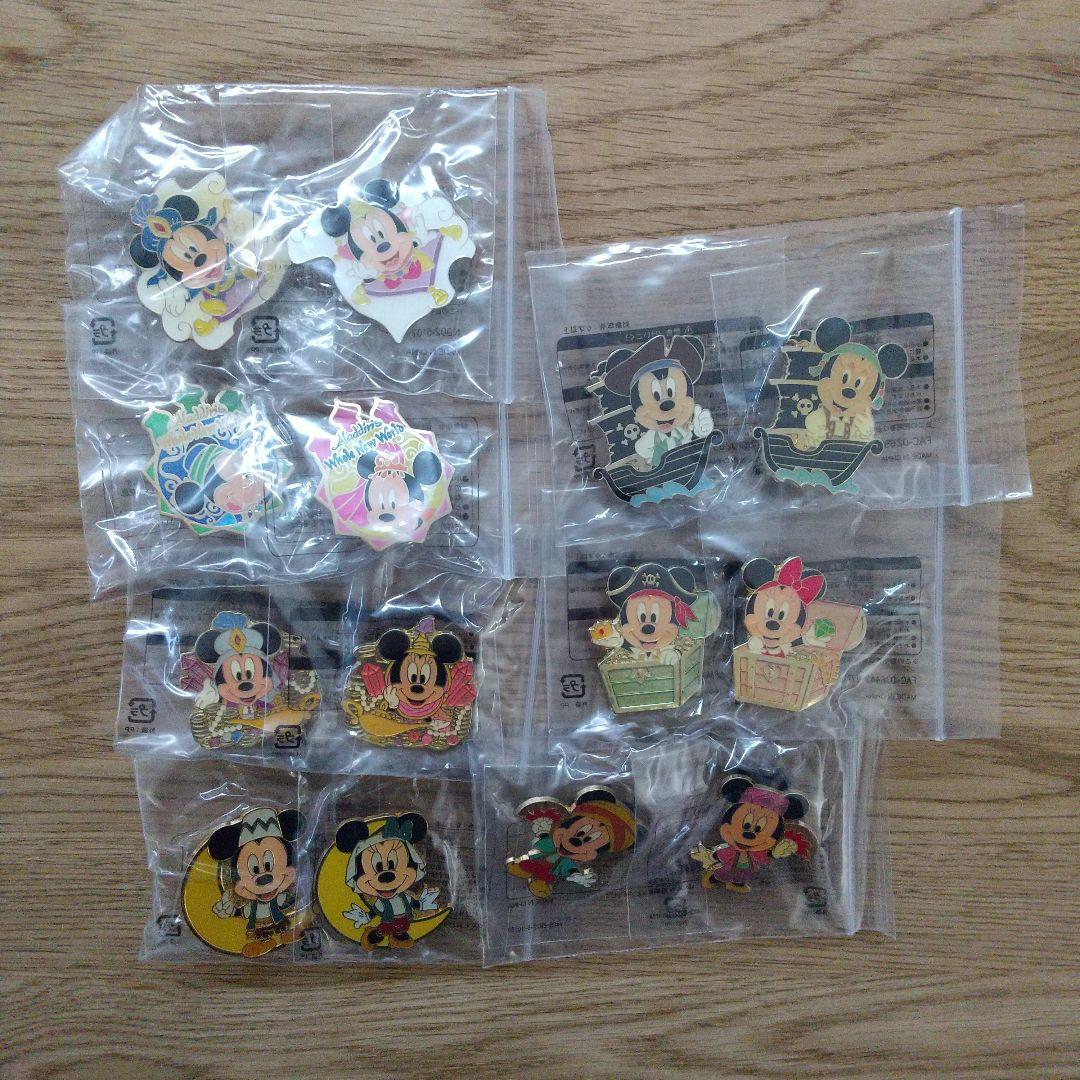 ディズニー ピンバッジ ２３０個