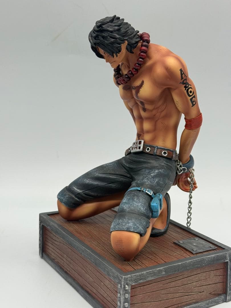 ワンピース ガレージキット フィギュア　頂上戦争 ポートガス・Ｄ・エース　レア