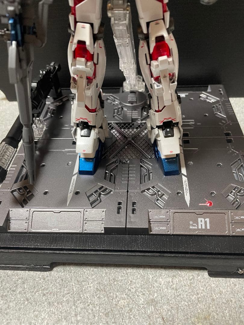 ユニコーンガンダム MG完成品 LEDライトアップ