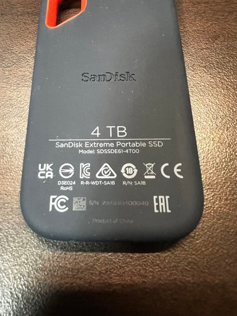 SanDisk サンディスク SSD 4TB SanDisk（サンディスク） SDSSDE81-4T00-J25 外付けSSD USB-C＋USB-A