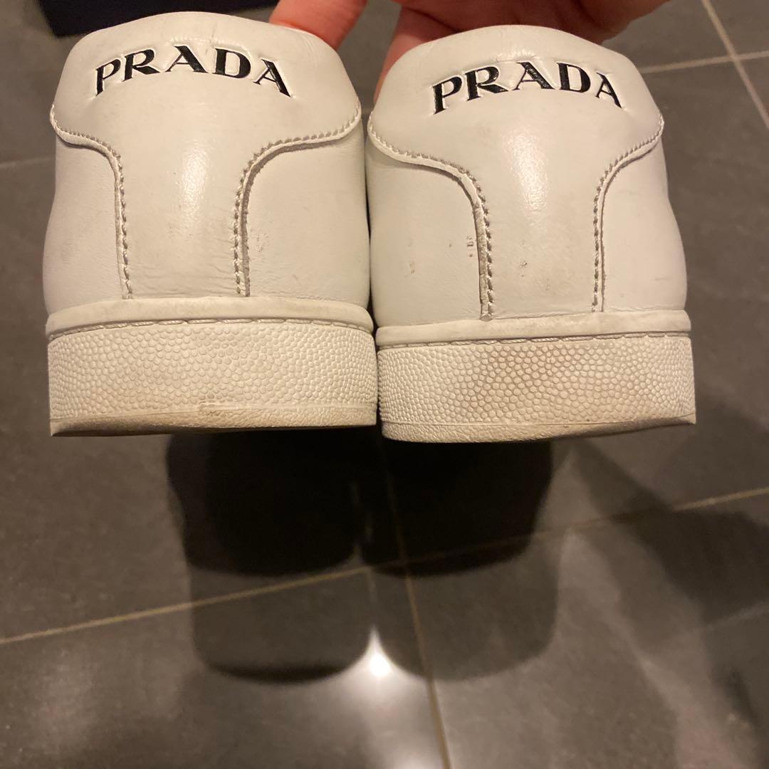 PRADA MILANO ホワイトスニーカー　28〜28.5cm 43