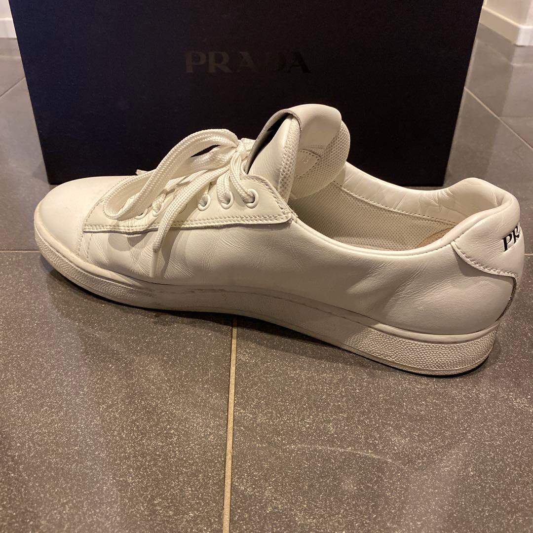 PRADA MILANO ホワイトスニーカー　28〜28.5cm 43