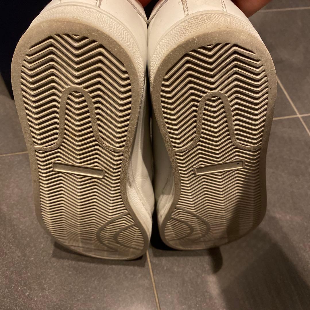 PRADA MILANO ホワイトスニーカー　28〜28.5cm 43