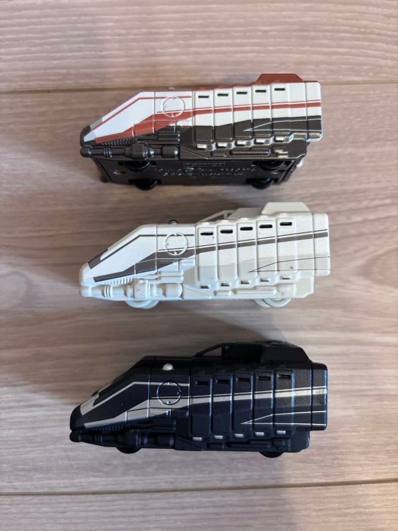 スターツアーズ 東京ディズニーリゾート限定トミカ 3台セット