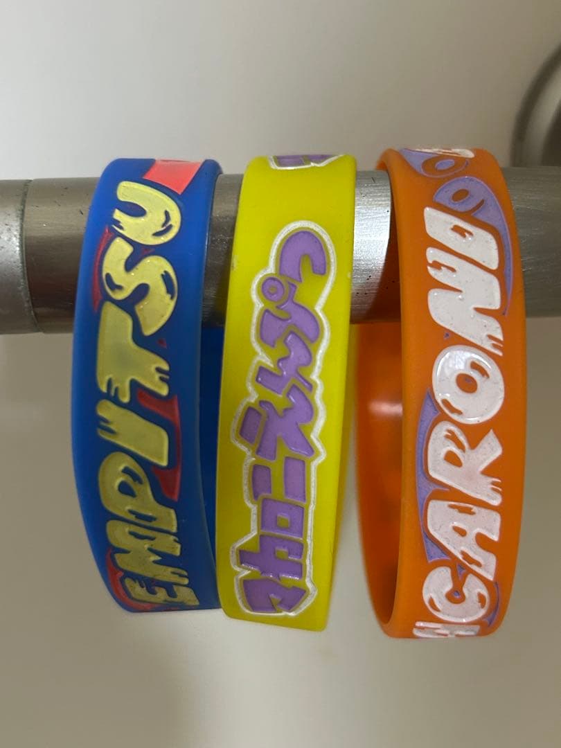 マカロニえんぴつ ①タオル②Tシャツまる③ラバーバンドセット