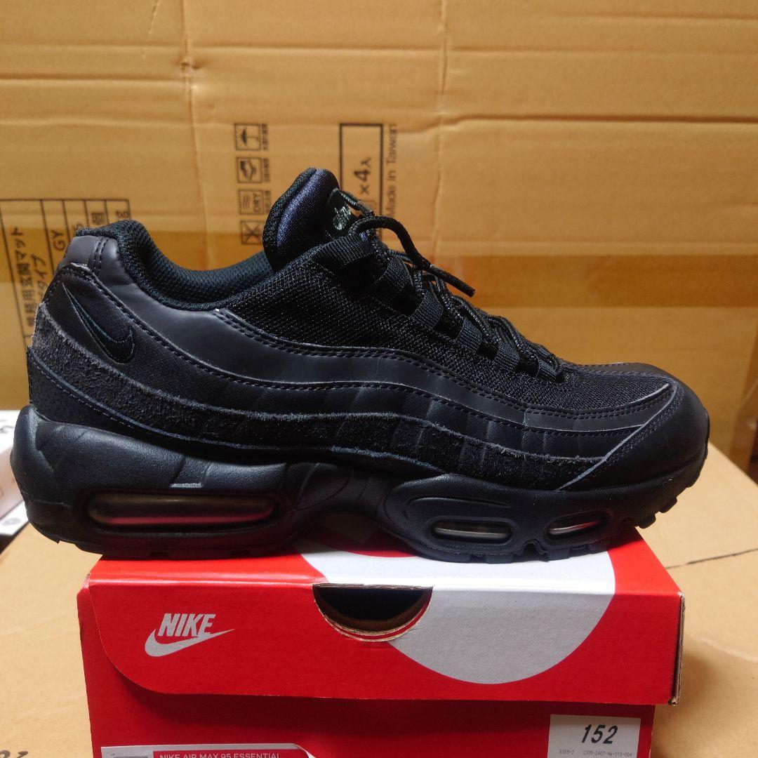 Nike AirMax 95 トリプルブラック エッセンシャル 26.5cm