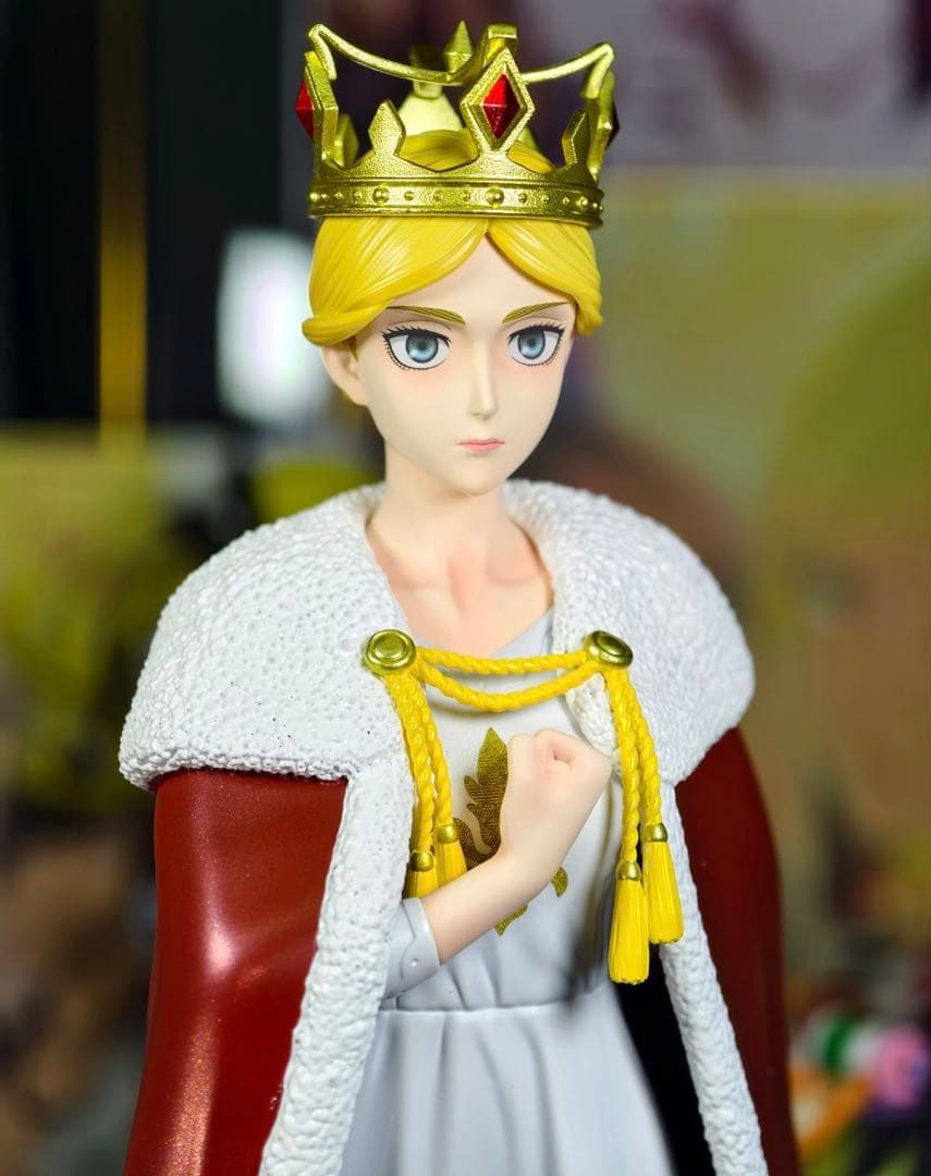 進撃の巨人 ① クリスタ・レンズ ガレージキット ガレキ スタチュー