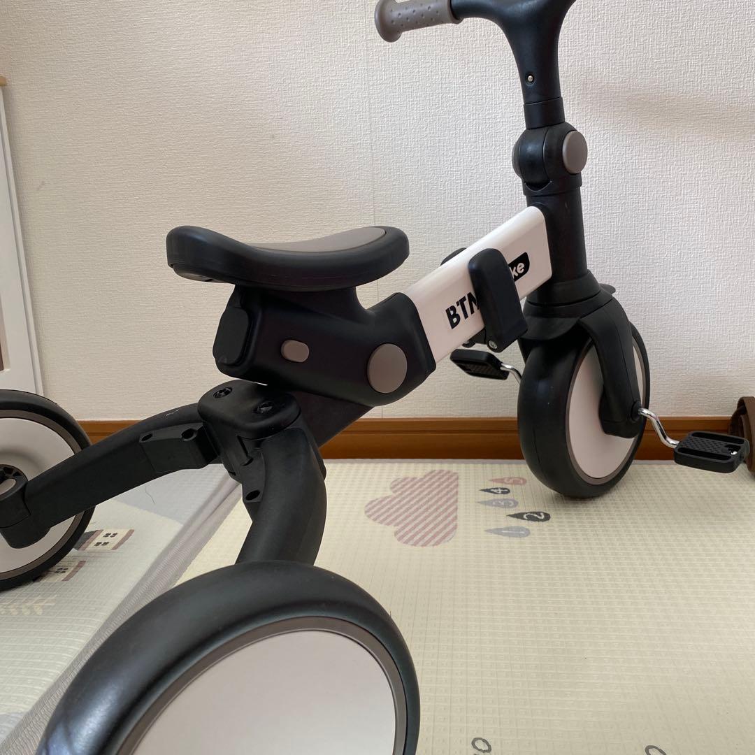 美品　BTM三輪車　人気7in1 ホワイト　調節可能6ヶ月〜6歳