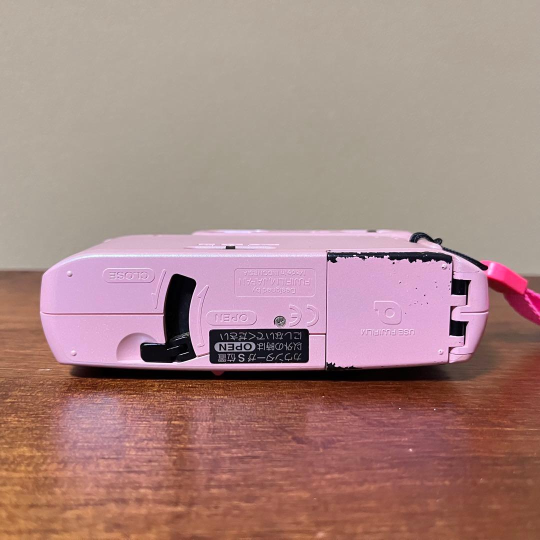 希少】富士フィルム ハローキティ フィルムカメラ 美品 最新キティ