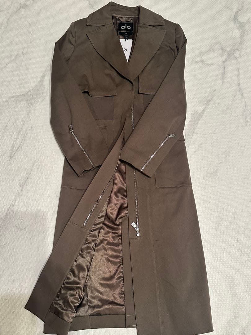 完売品定価9 新品タグ付ハワイ購入 ALO YOGA コート