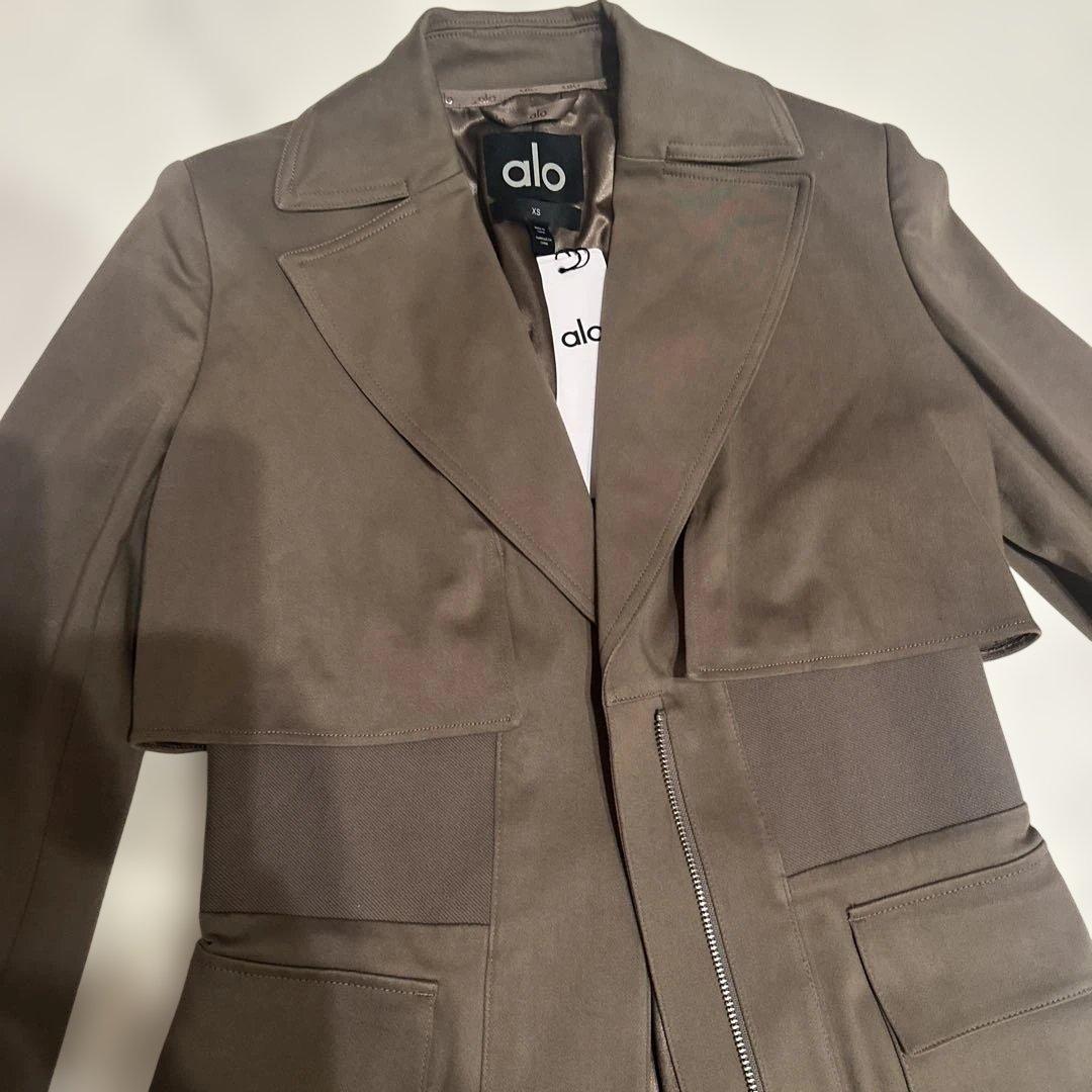 完売品定価9 新品タグ付ハワイ購入 ALO YOGA コート