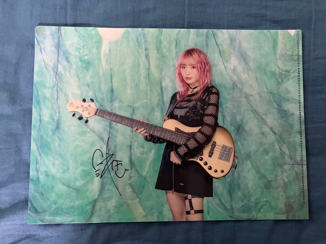 East Of Eden 直筆サイン入り クリアホルダー