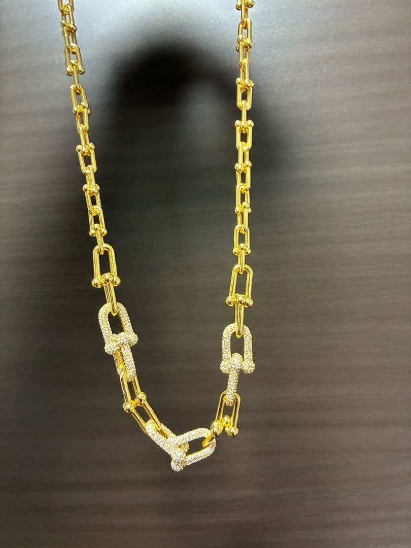 ハードウェアネックレス　ゴールド　石　Tロゴ現品限り ティファニー ハードウェア​ ネックレス&ペンダント | Tiffany & Co.