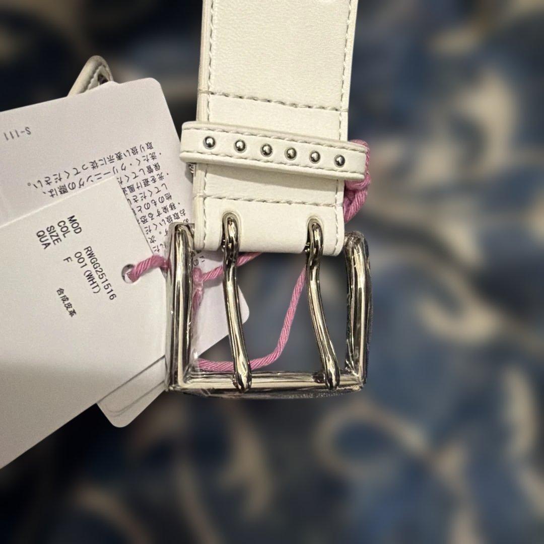 FURFUR スタッズ付きホワイトベルト - メルカリ