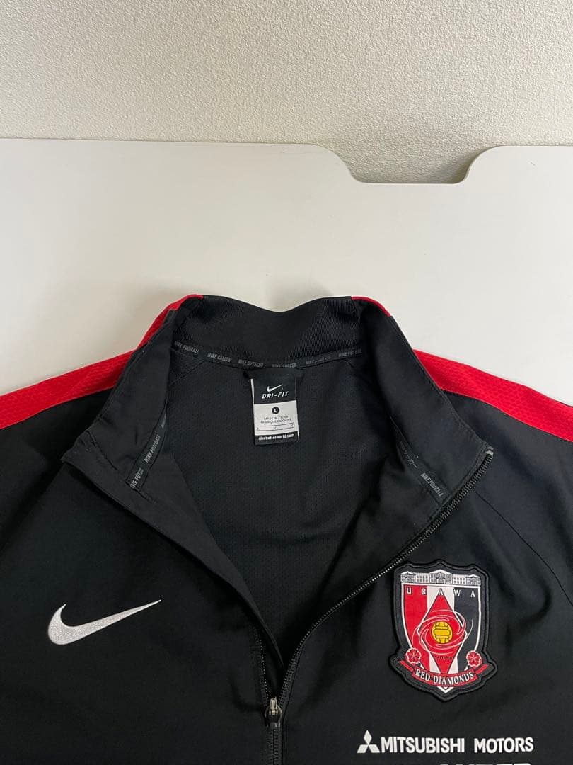 良品】希少 2017 浦和レッズ 選手支給品 ピステ ウィンドブレーカー L