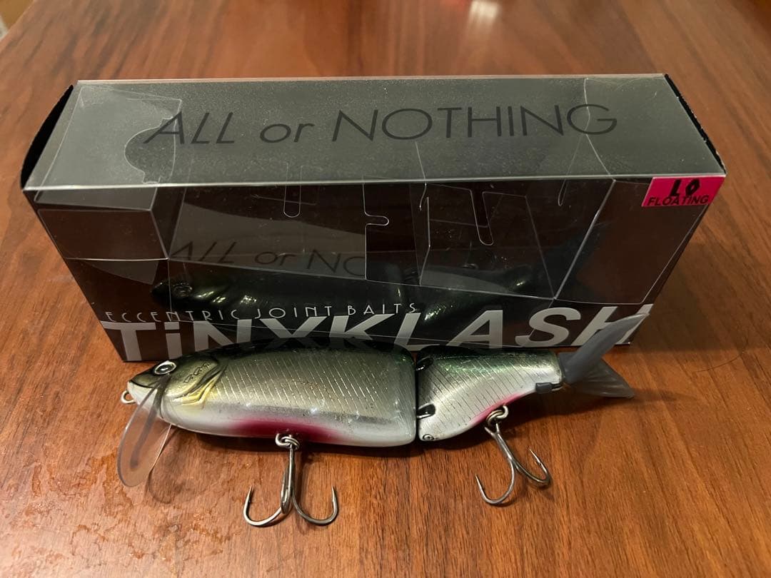 タイニークラッシュTiNYKLASH