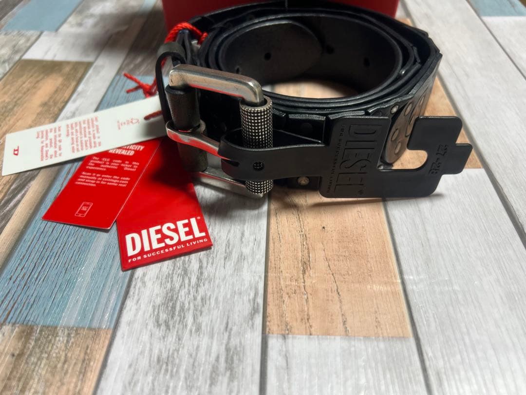 極限定 DIESEL ベルト スタッズ レザー 牛革 希少 黒 銀 新品未使用