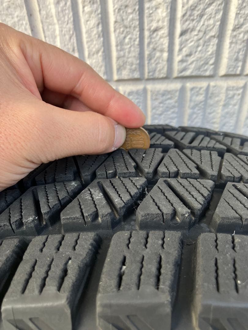 ブリヂストン ブリザック　DM-V3 215/70/R16 4本セット