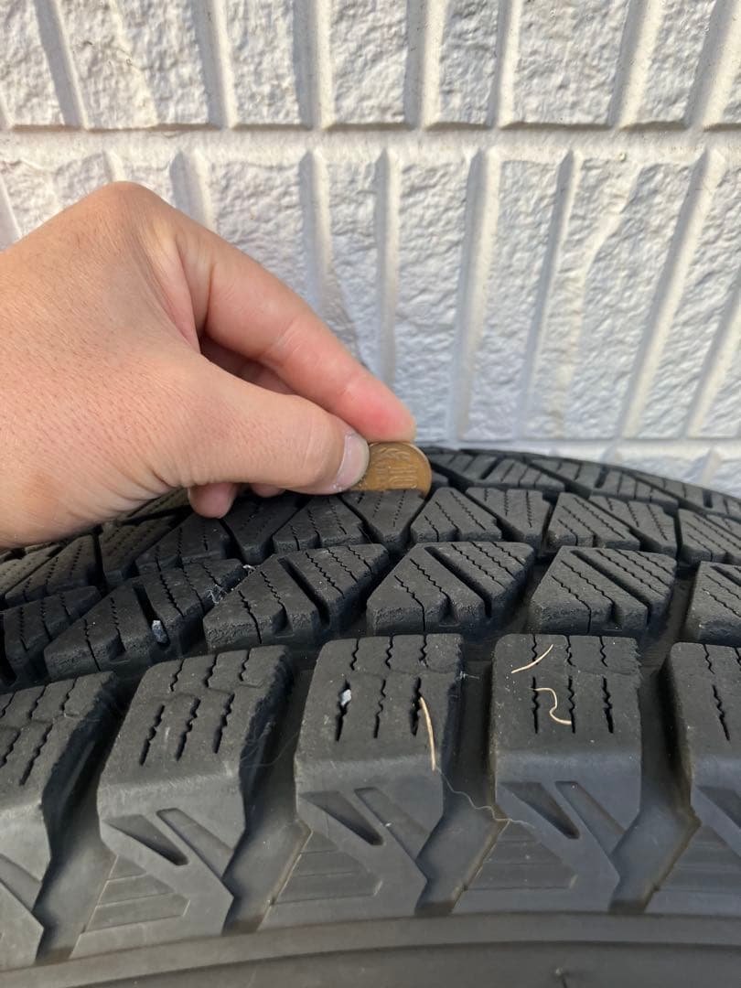 ブリヂストン ブリザック　DM-V3 215/70/R16 4本セット