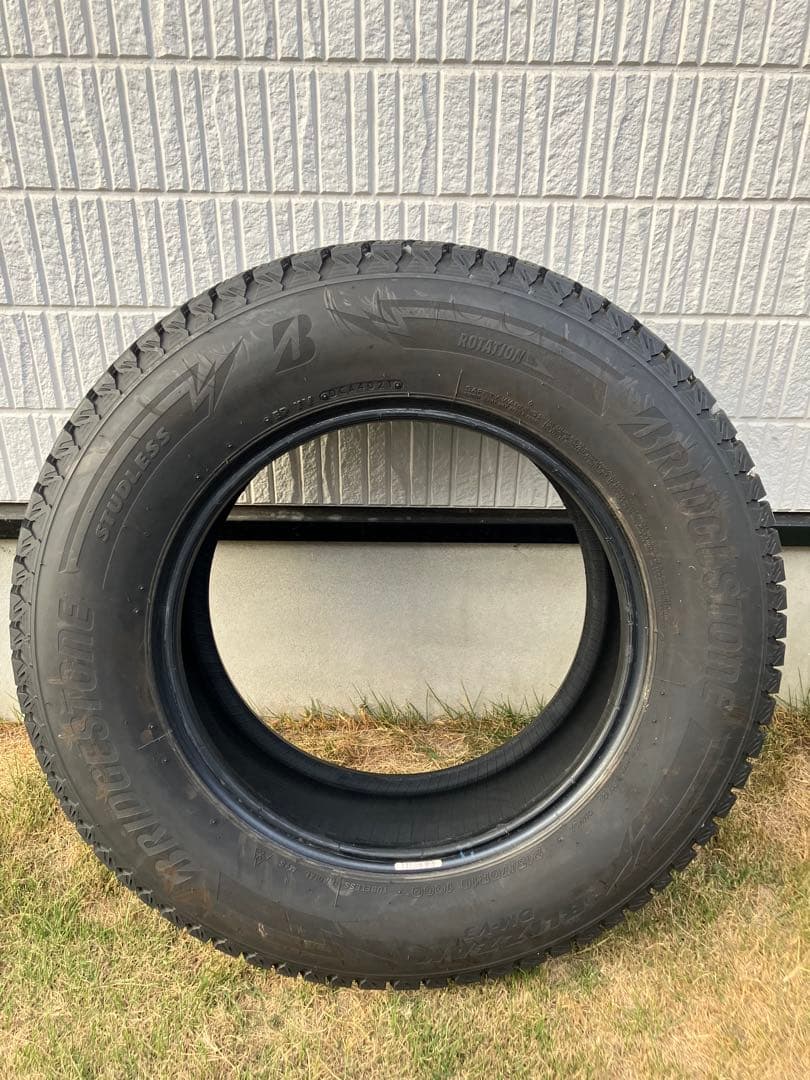 ブリヂストン ブリザック　DM-V3 215/70/R16 4本セット