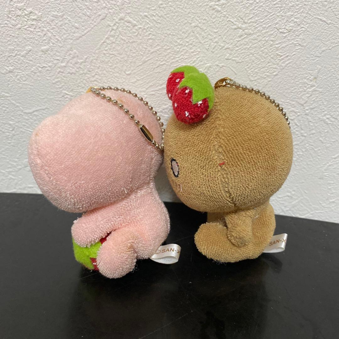 レア！新品 いちごのせこげぱん いちごパン ぬいぐるみ キーホルダー