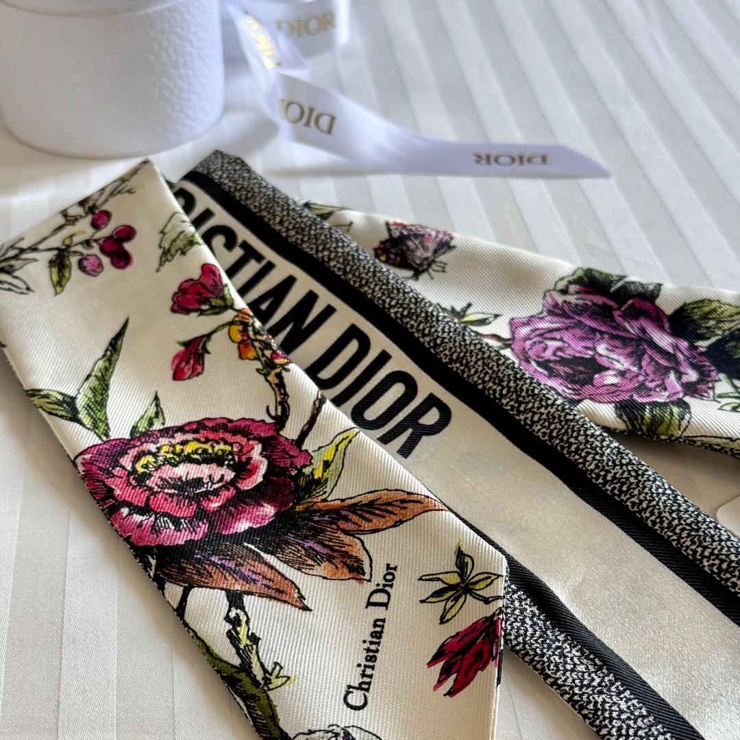 新品未使用 ディオール ミッツァ スカーフ 箱付き - メルカリ