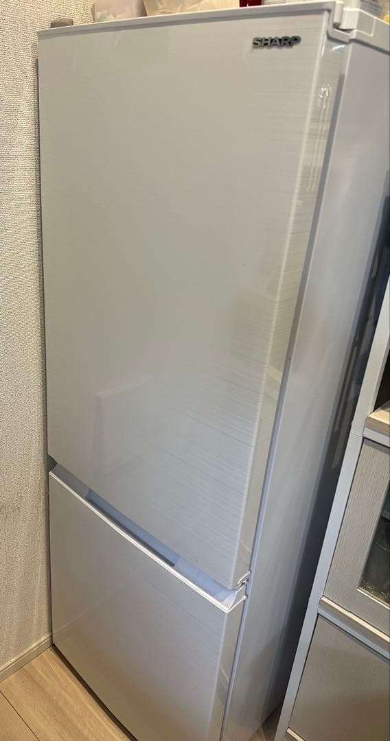 SHARP SJ-D18H-W 冷蔵庫 179L 2022年製 冷蔵庫 SJシリーズ ホワイト系 SJ-D18J-W [幅49.5cm /179L /2ドア /右