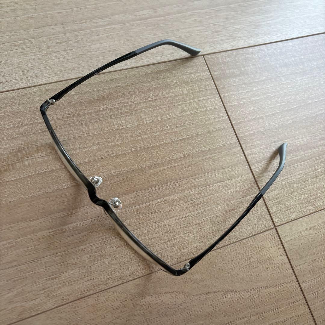 （送料込）Nissy西島隆弘使用モデル　メガネのプリンス　クリオネ（ケース付き）