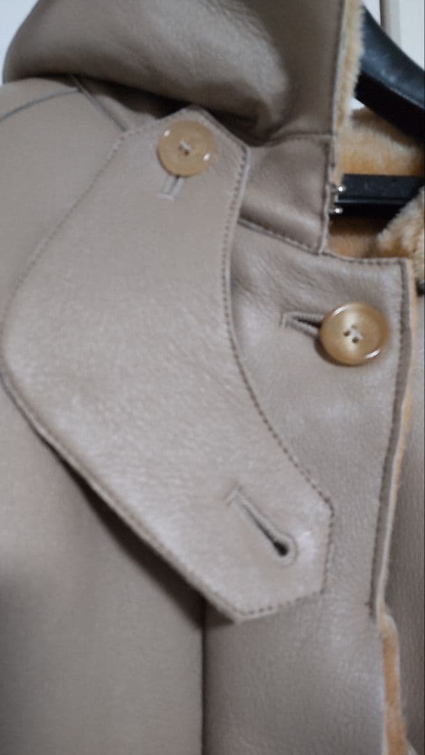 美品 BALLY ラムスキン ムートンコート バリージャパン ML 38 - メルカリ