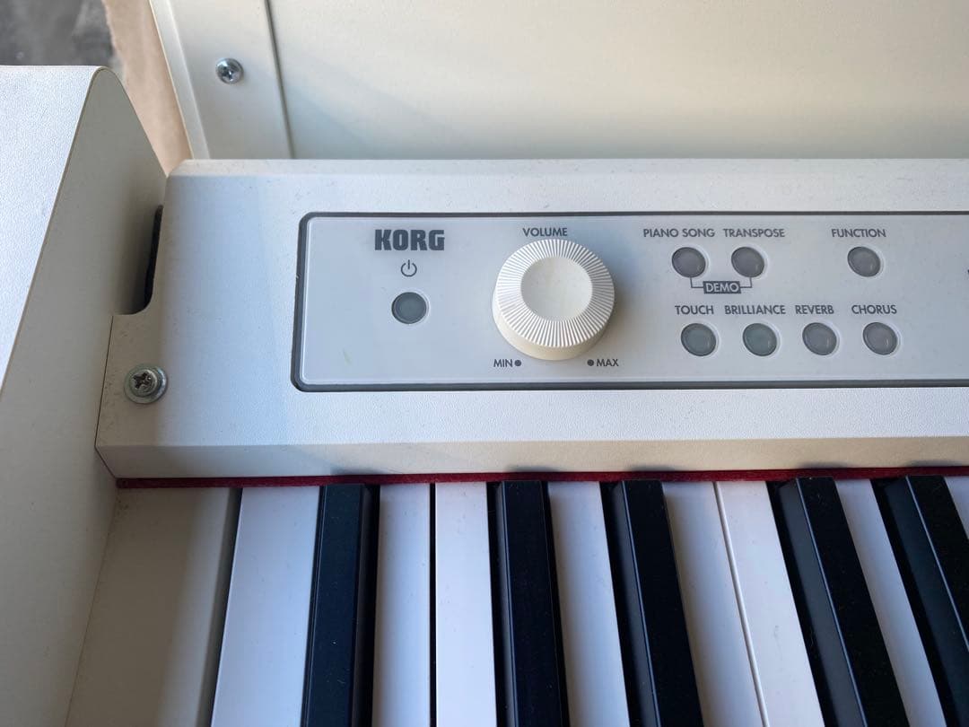 電子ピアノ KORG LP380/ LP-380 コンパクトな奥行26センチ！ - メルカリ