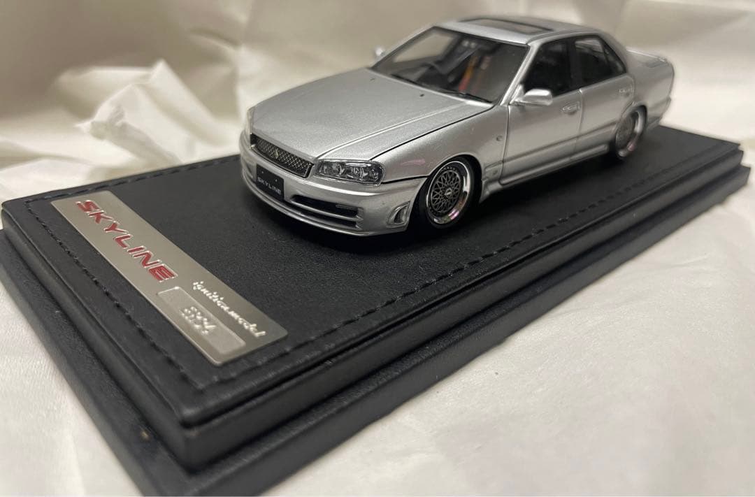 イグニッションモデル1/43 ER34スカイライン25GTターボ シルバー