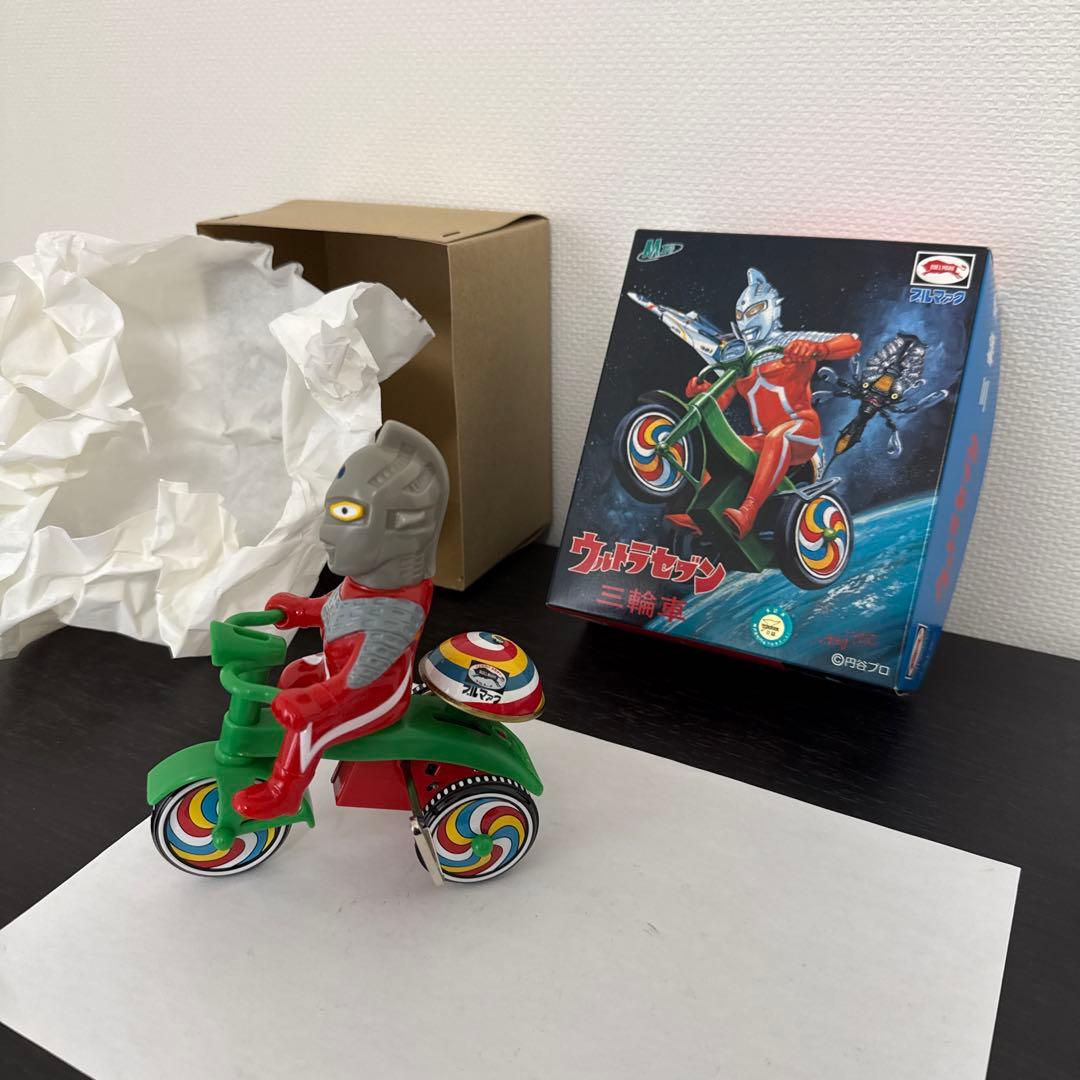 ⭐*)様 m1号　ウルトラセブン　三輪車