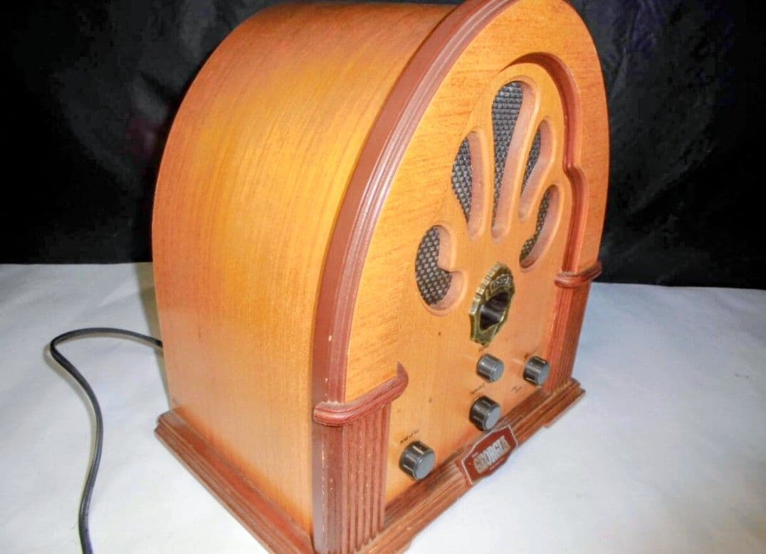 値引交渉OK‼️動作確認済ジョージア アンティーク調ラジオ非売品