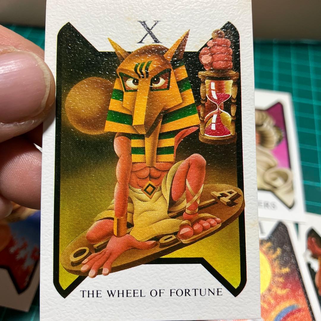 森永ハイクラウンチョコレート（ボックスタイプ）付属のタロットカード