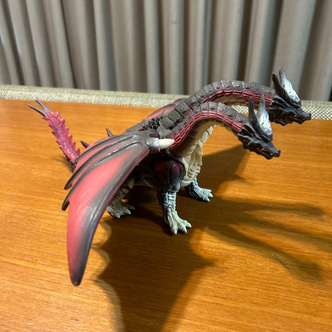 フィギュア デスギドラ　ゴジラシリーズ　全長約30cm