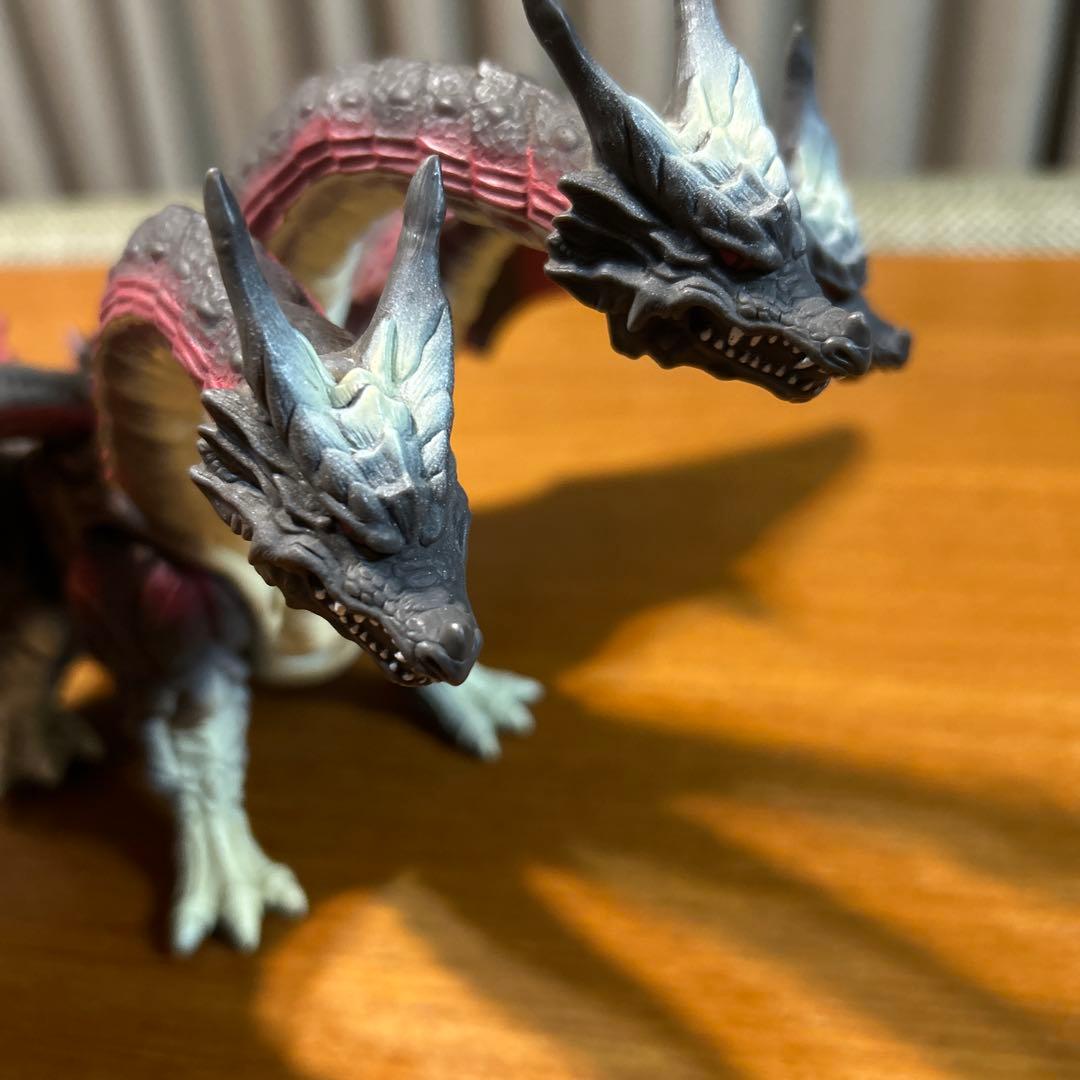 フィギュア デスギドラ　ゴジラシリーズ　全長約30cm