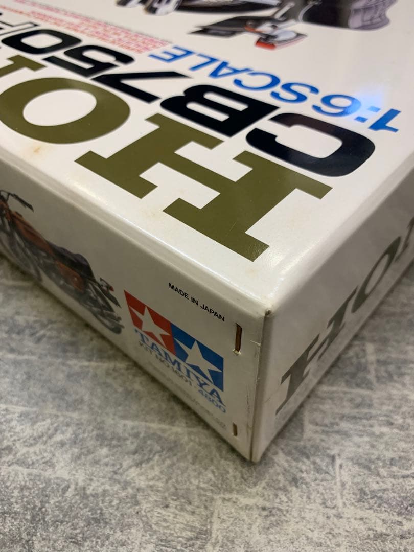 タミヤ　1/6ホンダ　ドリーム　CB750 FOUR 未組立