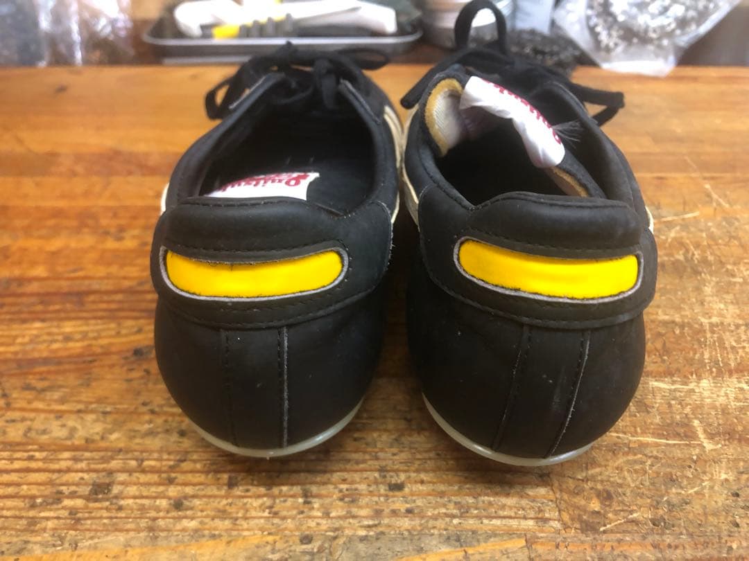 オニツカタイガー　サッカーシューズ　24.5cm