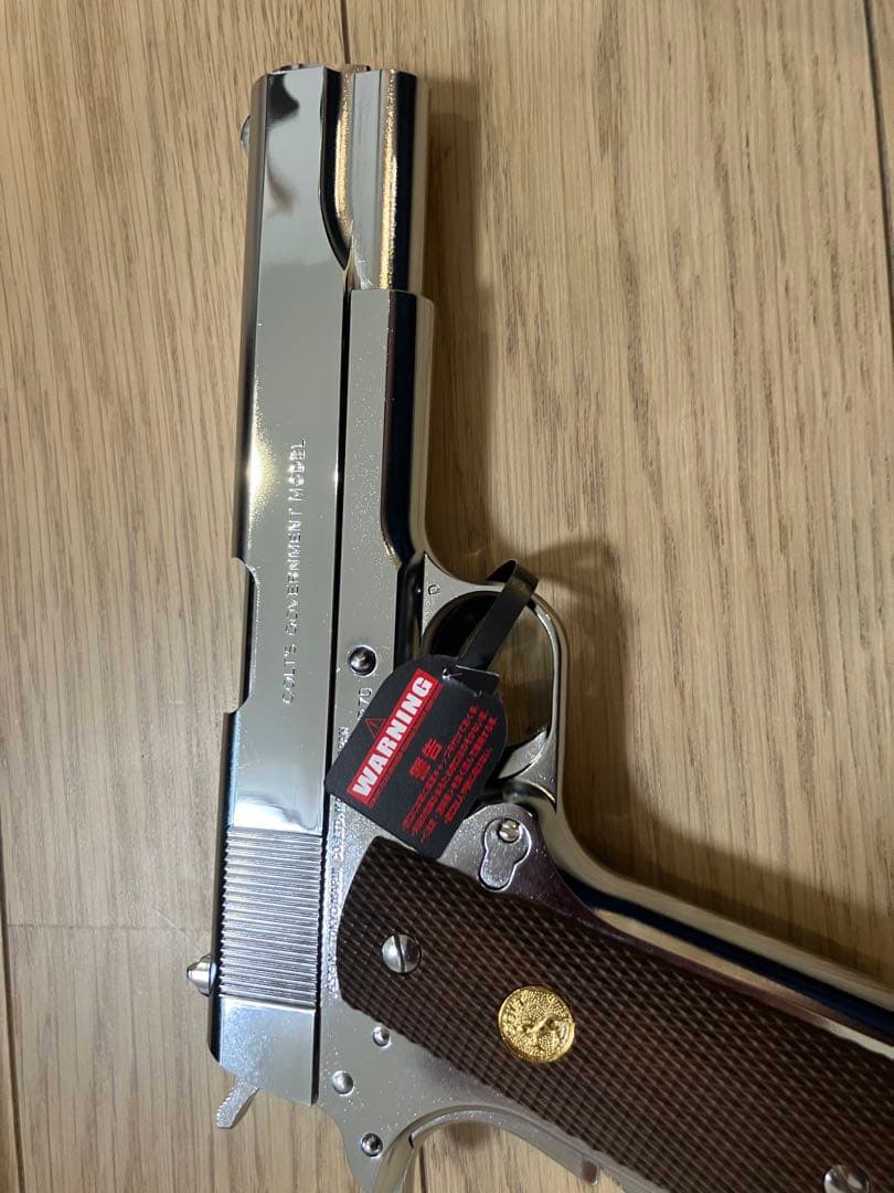 東京マルイ　コルトガバメント シリーズ70 ニッケルフィニッシュ