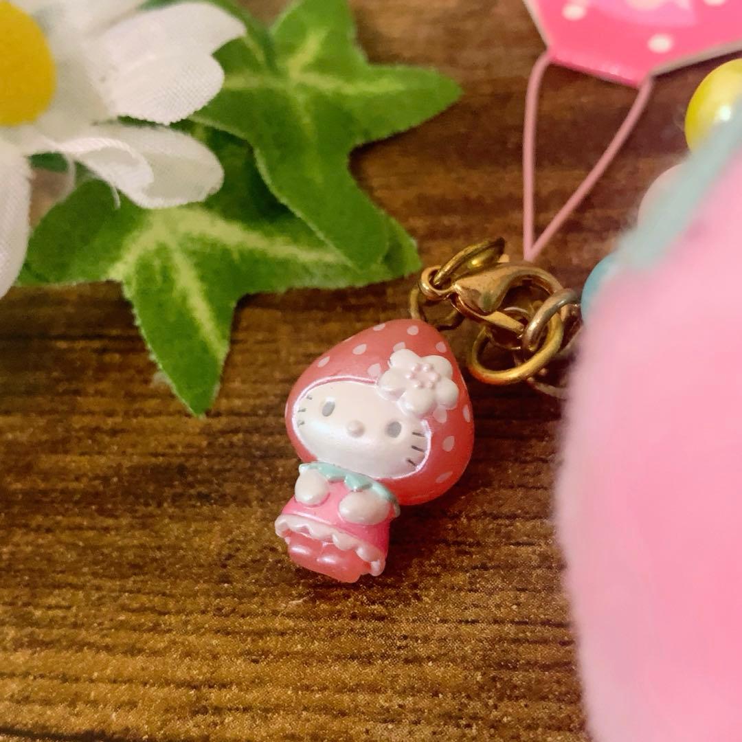 ☆激レア☆ ハローキティ　pink いちごBIGマスコット ストラップ　希少