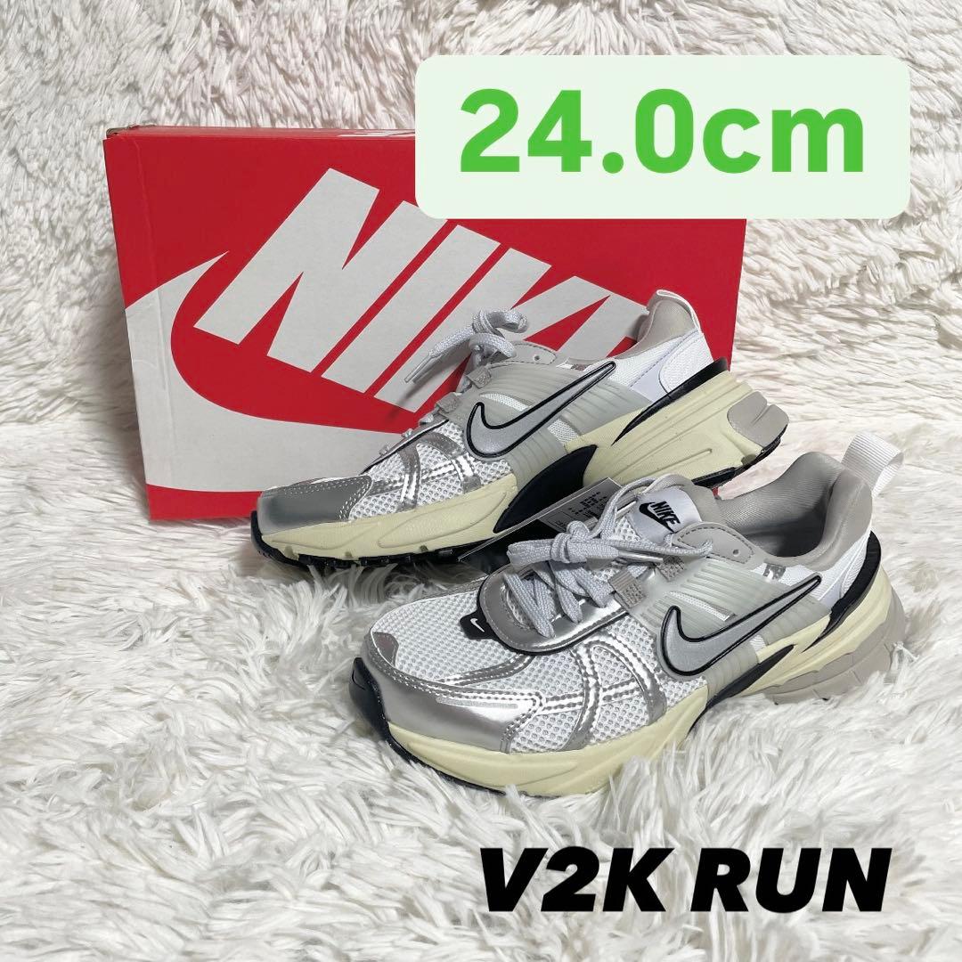ずっと真夜中でいいのに。ACAね着用 NIKE V2K RUN 24cm - メルカリ