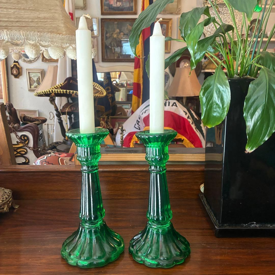 貴重！20's〜30's アメリカアンティーク燭台キャンドル　グリーンガラス2個 1930c Hazel Atlas Green Depression Glass Pieces Sold Separately - Etsy
