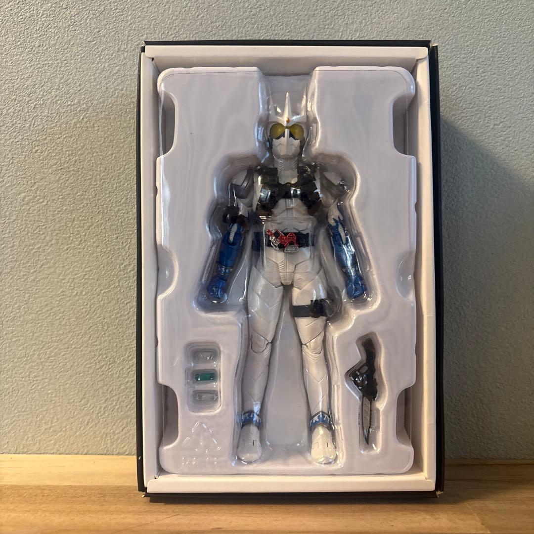 仮面ライダー エターナル 真骨彫 S.H.フィギュアーツ - メルカリ